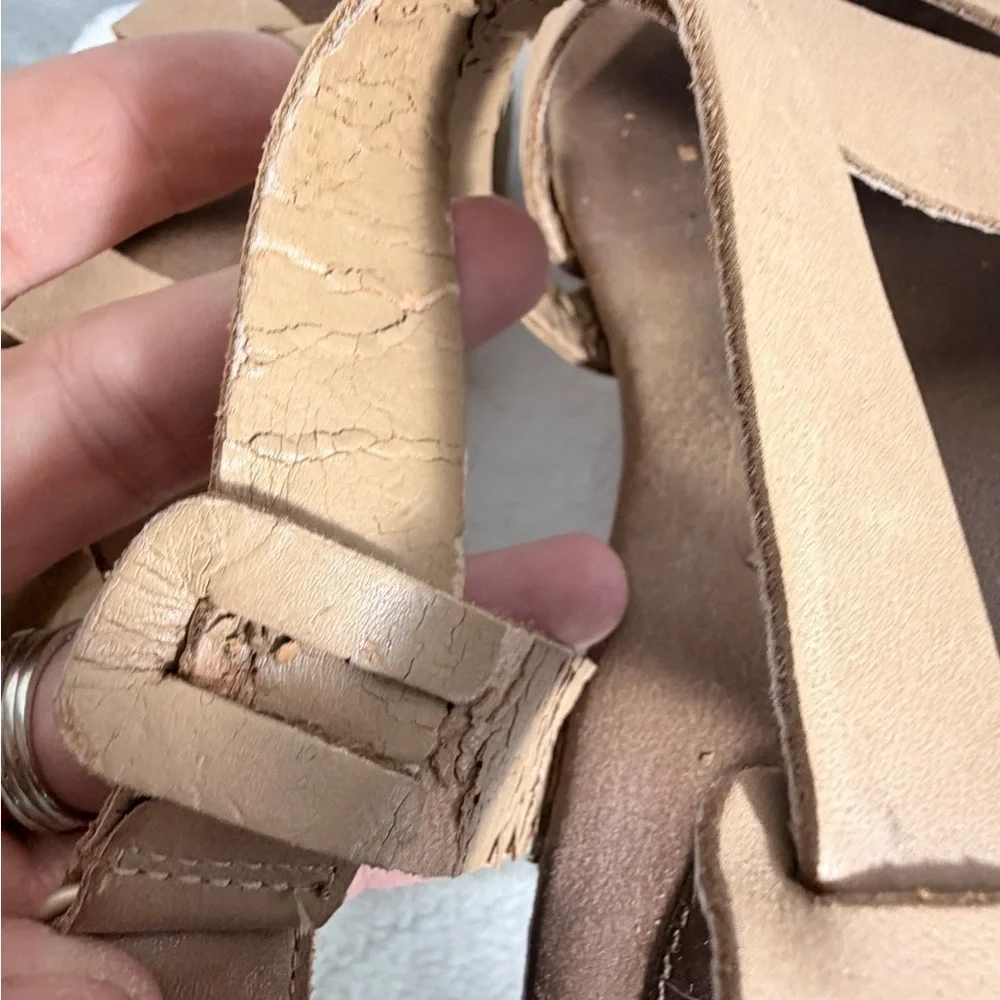 Clarks Collection Tan Cork Wedge Strappy Sandals Size 9 M with some peeling